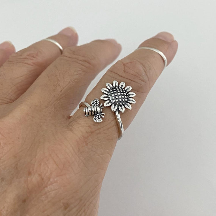 925 Sterling Silver Vintage Adjustable Sunflower and Bee Ring