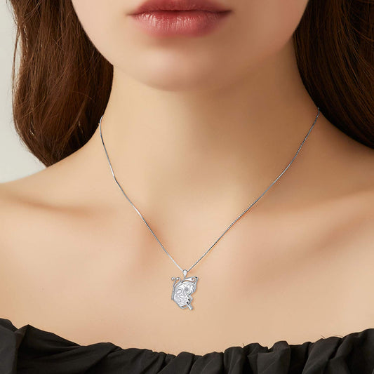 925 Sterling Silver Butterfly Round Photo Locket Necklace