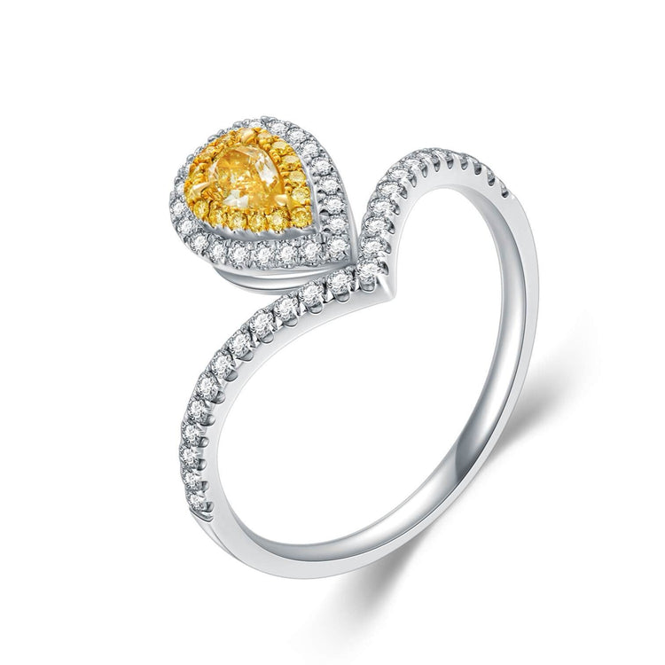 AU750 Classic Teardrop Yellow Diamond Ring Set