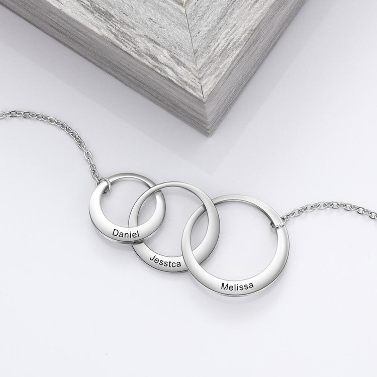 925 Sterling Silver Mom And Child Engraved Circle Necklace