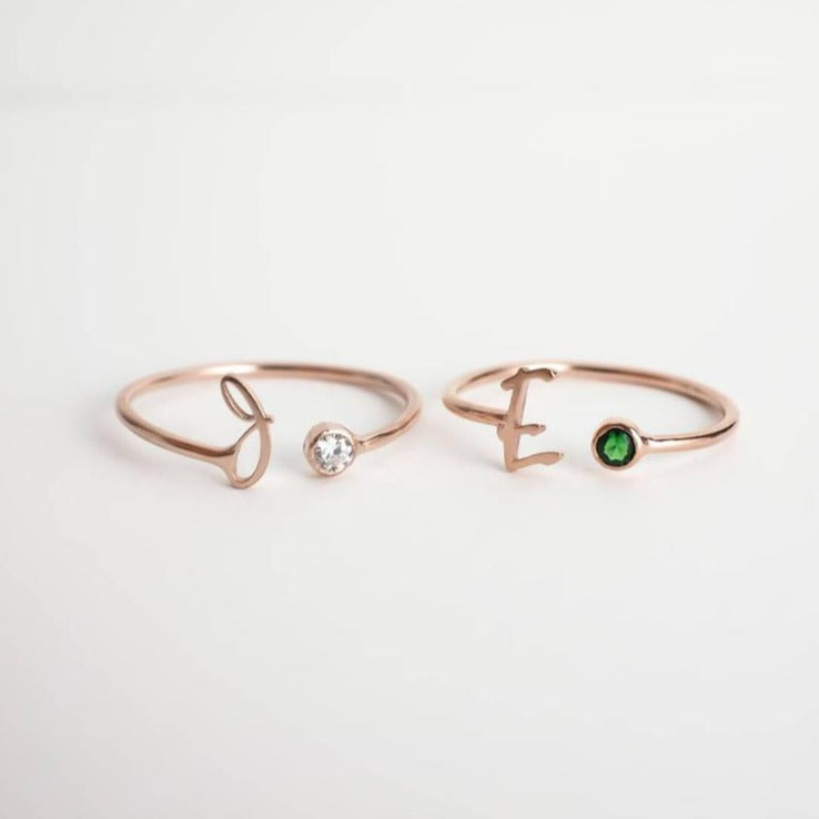 Anneau de nom de lettre majuscule personnalisé en argent sterling 925 Anneau de plaque signalétique Anneau de naissance