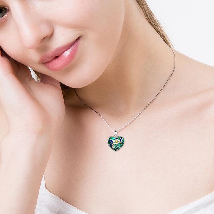 925 Sterling Silver Flower And Butterfly Heart Photo Locket Necklace