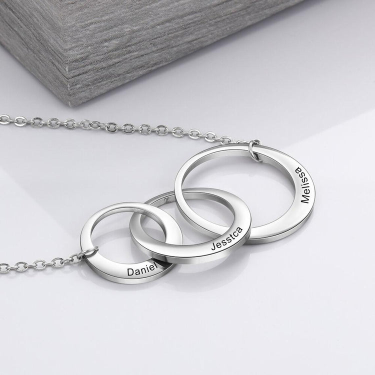 925 Sterling Silver Mom And Child Engraved Circle Necklace